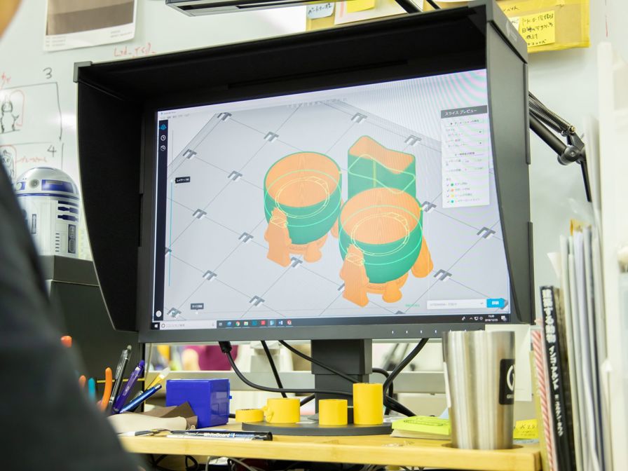 GrabCAD Print enables data uploading right from the comfort of your own PC, and supports CAD data, which shortens the setup time from 5 minutes to 1 minute.