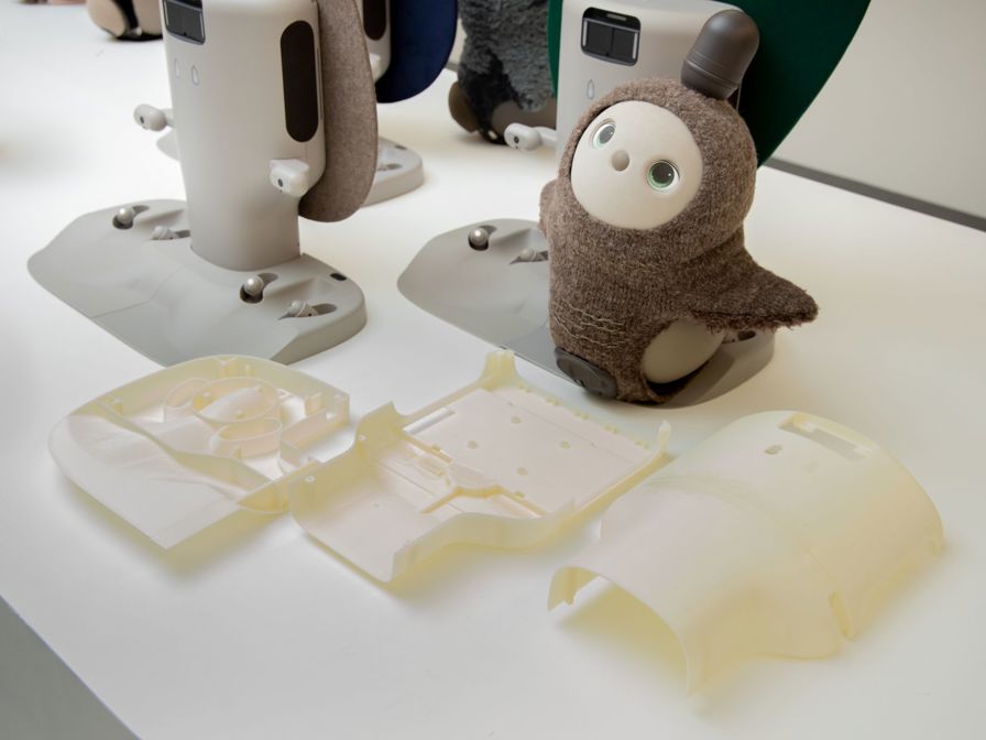 Not only LOVOT’s main unit, but also its larger charger is prototyped by a 3D printer.