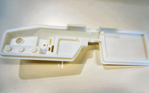 El tercer diseño es considerablemente más largo, al introducir aspectos estéticos.