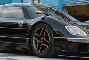 Radford Motors makes low-volume, highly customised speciality automobiles. Part of the company's recipe for success includes the unique materials, tool-less production and agile capabilities of additive manufacturing.