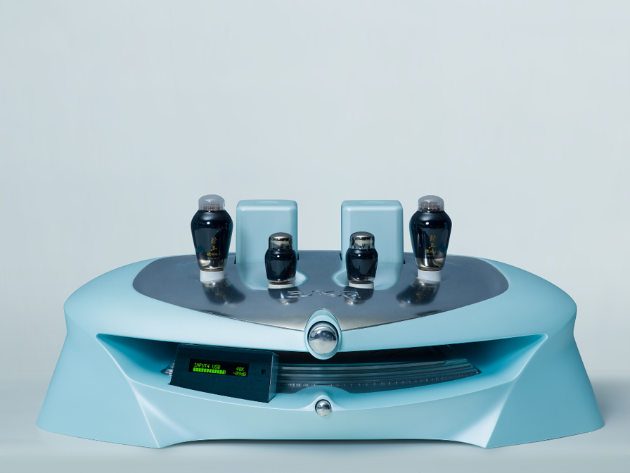 Askja’s luxurious Origin hybrid amplifier.