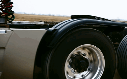 Minimizer realizó el prototipado funcional con este parachoques de FDM negro.