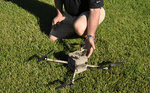 El vehículo aéreo no tripulado RDASS 4 solo pesa 2.2 kg.