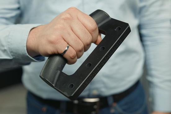 valiant-use-case-tool-handle-printed