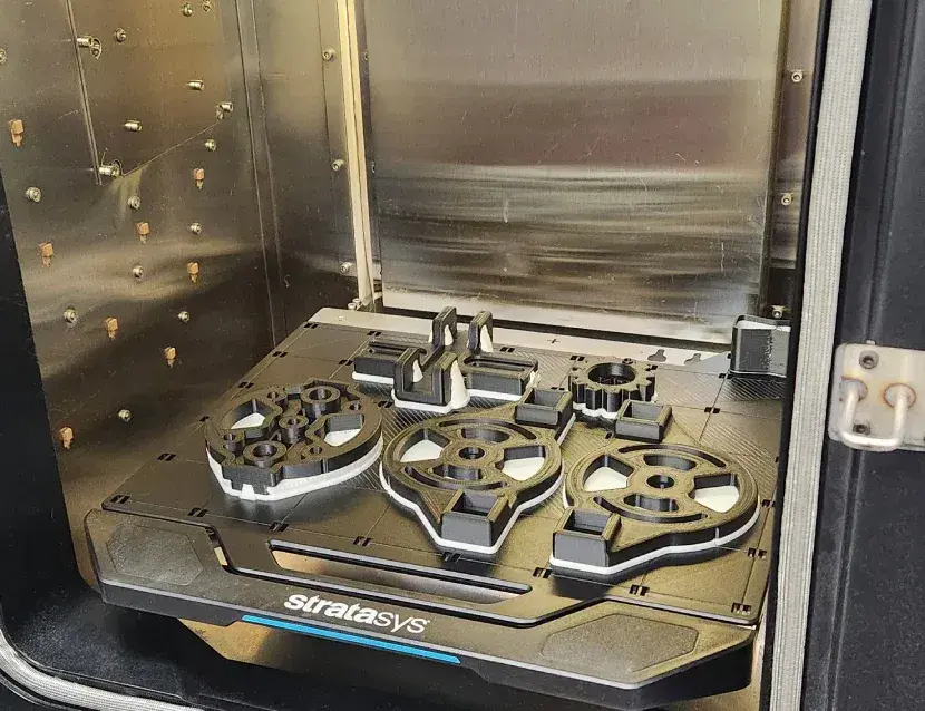 fixtures-being-printed-in-f370